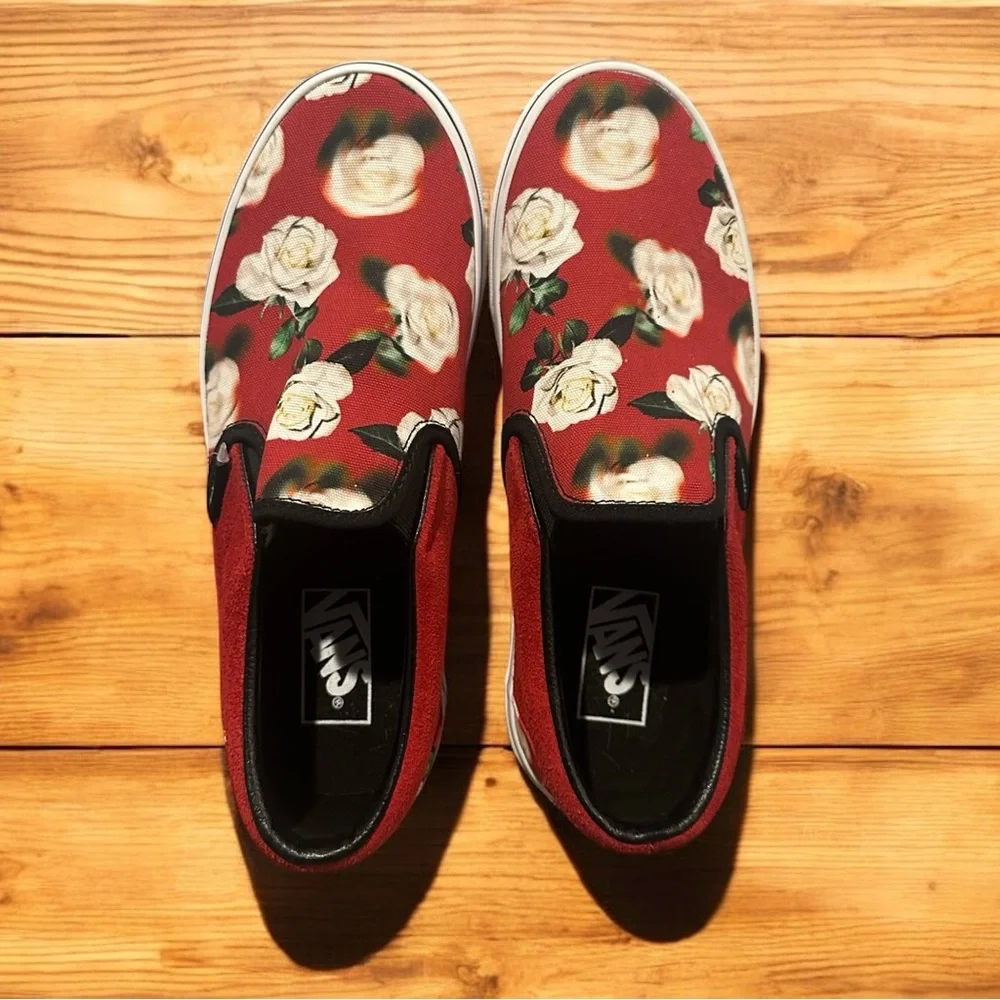 Vans Classic Slip-On Romantic Floral Red Rose Sneakers Men 6.5 Women 8 - Picture 3 of 16